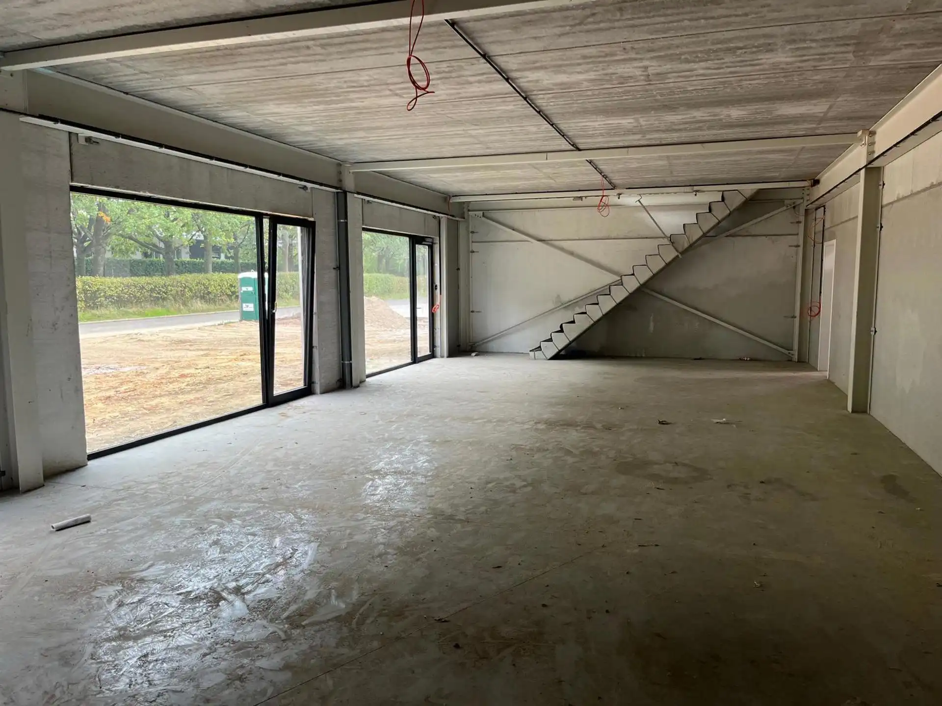 Wommelgem: magazijn 720m² met kantoren foto 9