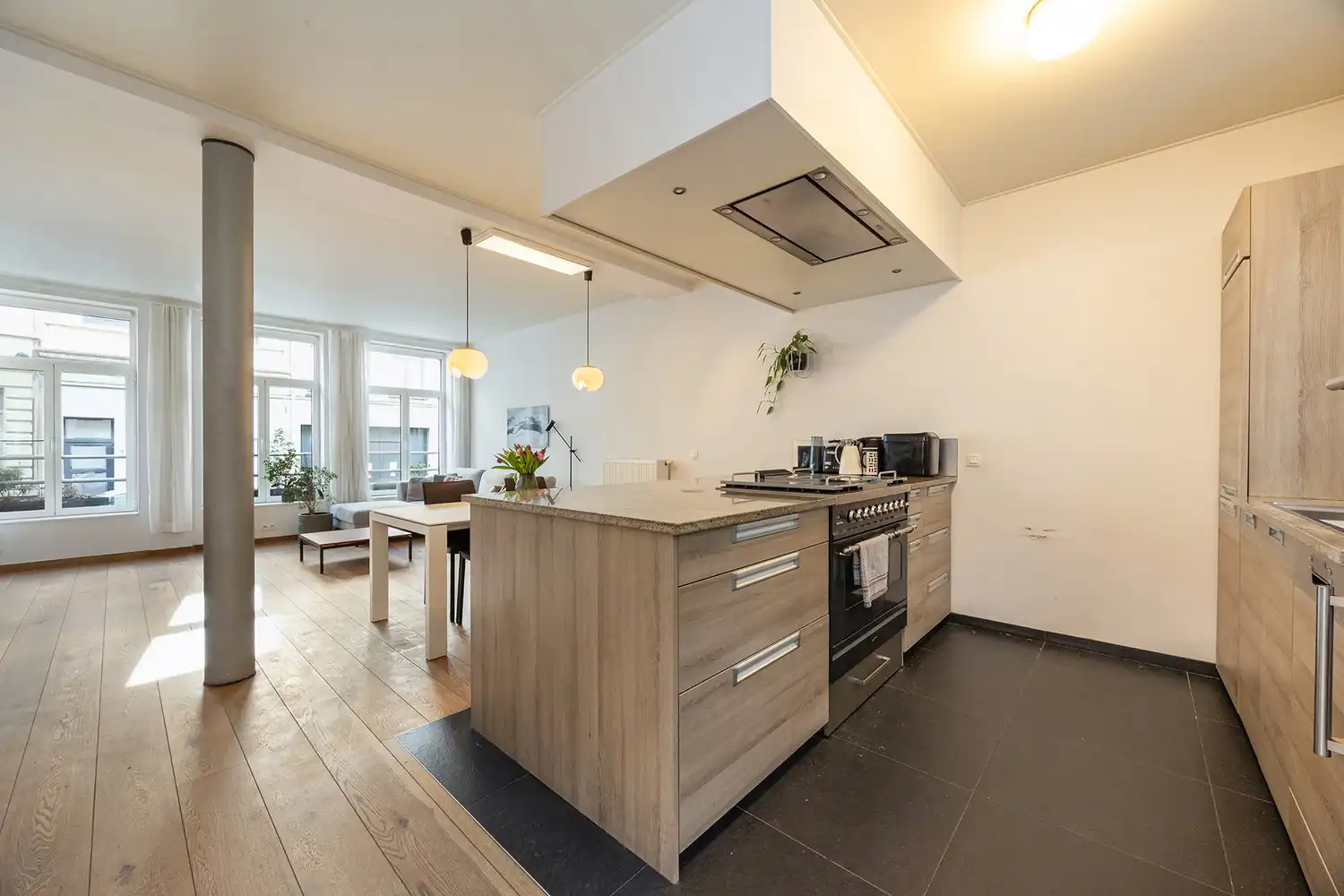 Ruim en energiezuinig appartement (139m²/ EPC B!) met terras in het modehart van Antwerpen aan de Nationalestraat foto 5