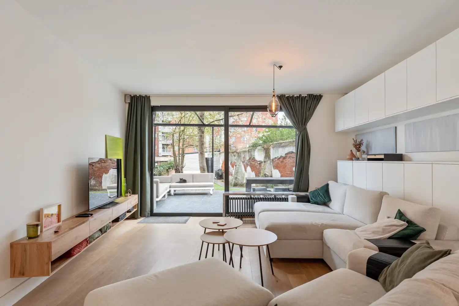 Gerenoveerde en energiezuinige woning met 4 slaapkamers en een tuin met een achteruitgang en een grote garage te centrum Leuven! foto 5