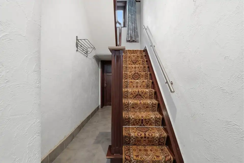 TE RENOVEREN GEZINSWONING OP EEN MOOI PERCEEL IN ZEPPEREN foto 9