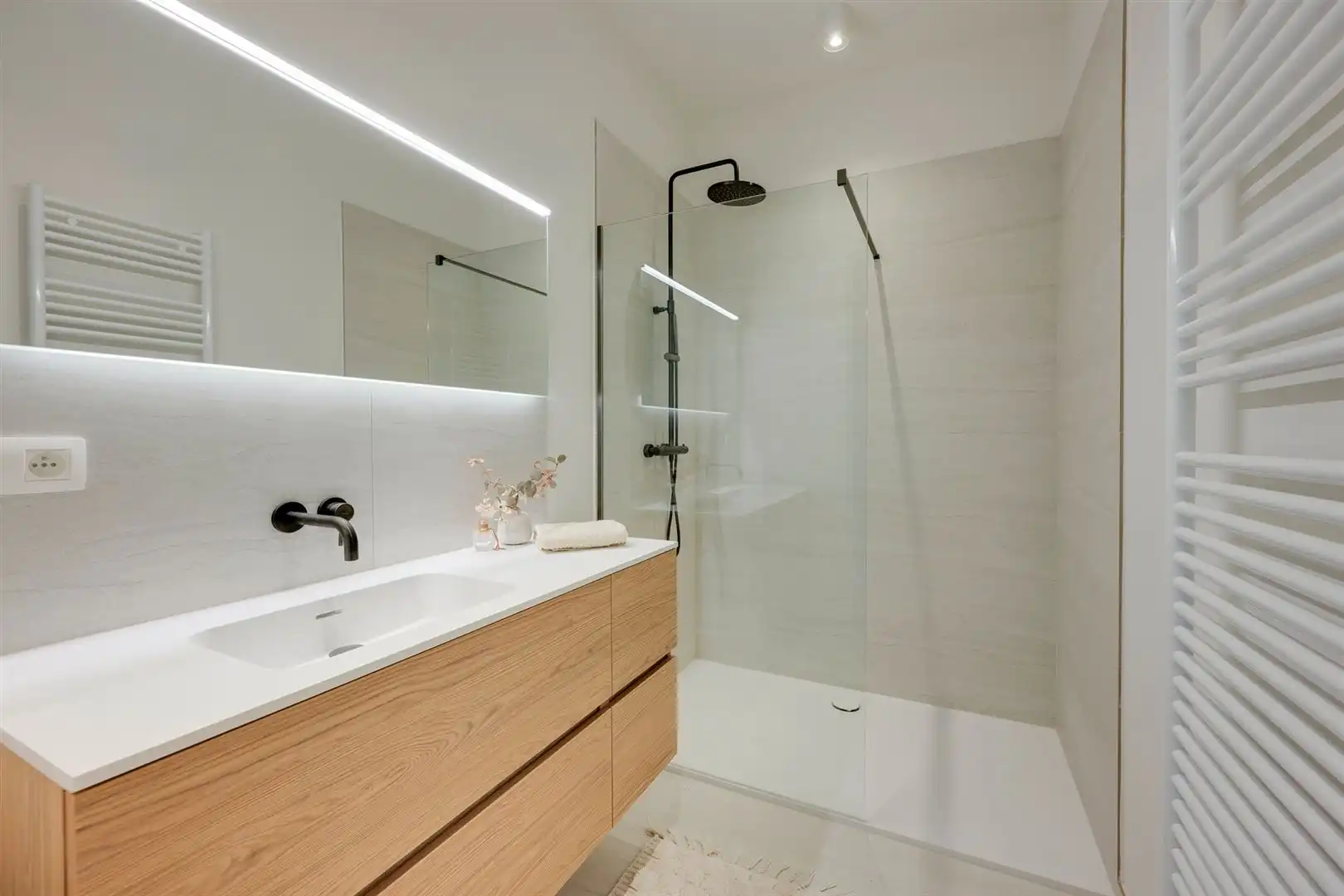 Prachtig nieuwbouwappartement op het Zuid foto 17