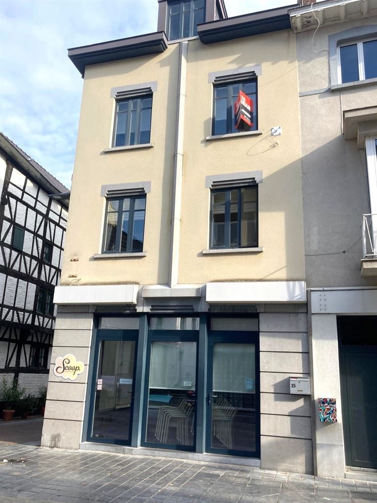 Gezellig dakappartement met 1 slaapkamer vlakbij de Markt. foto 9