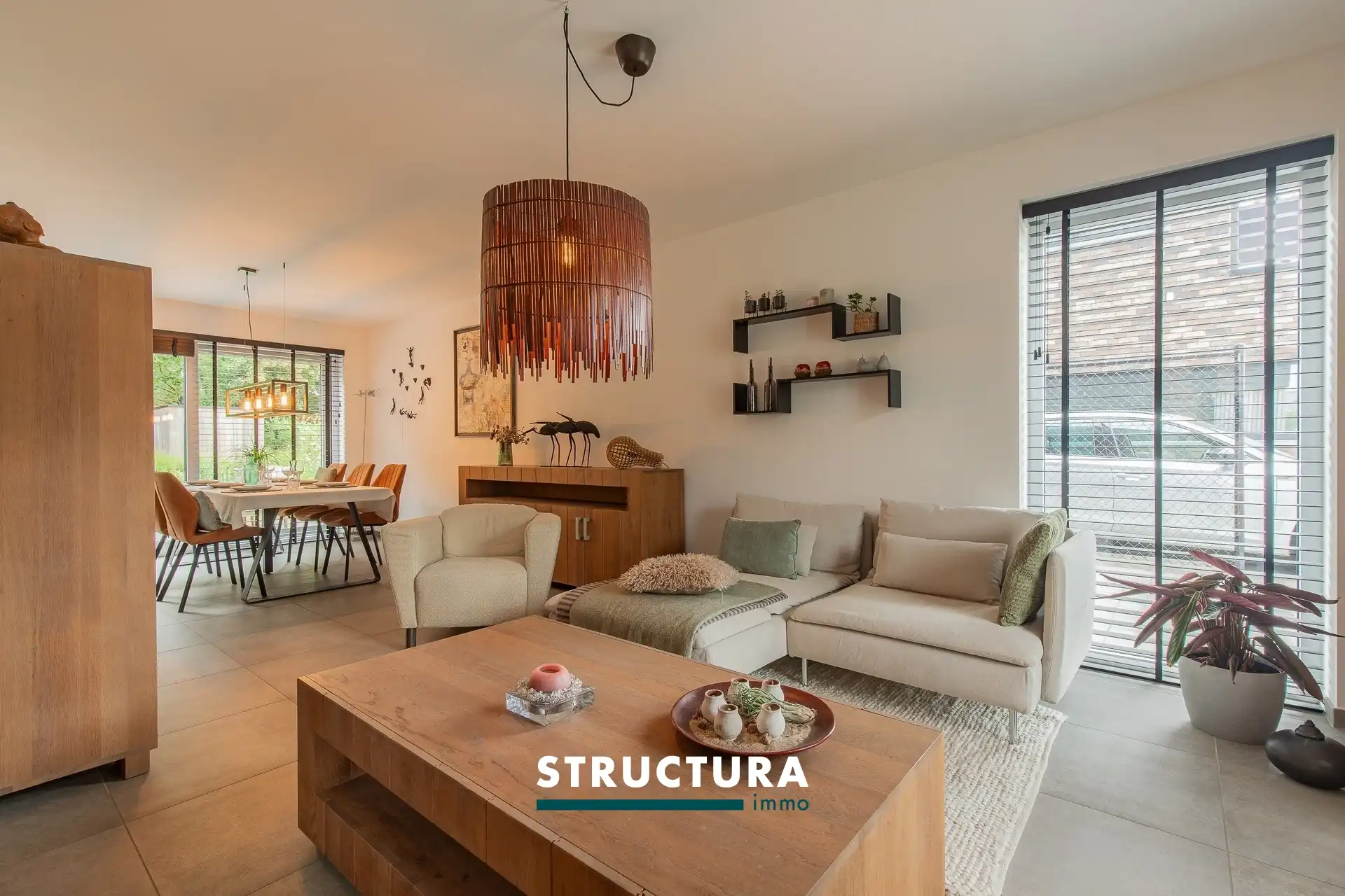 Volledig instapklare woning met 3slpk's, tuin en carport foto 6