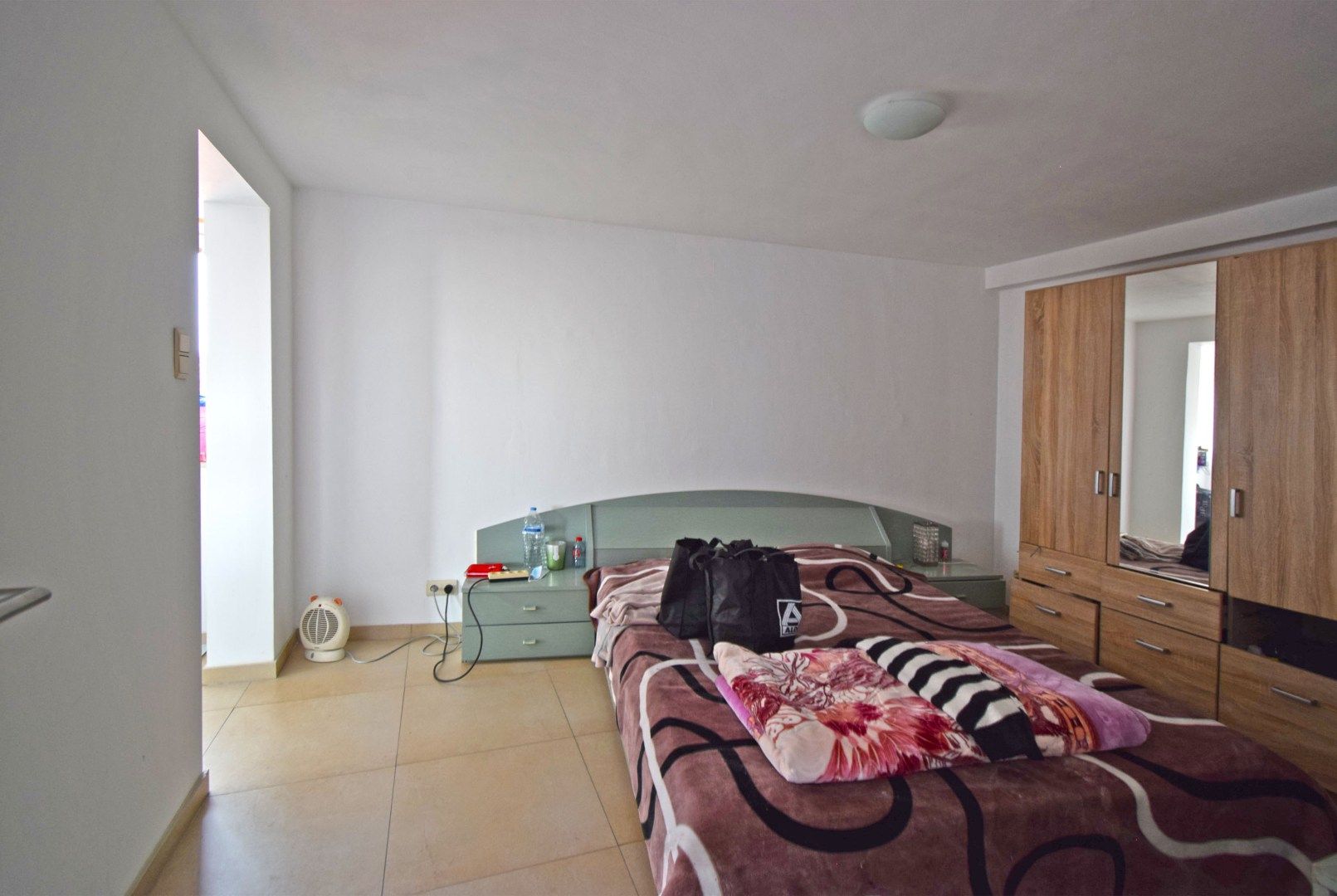 RUIM INSTAPKLAAR 3 SLAAPKAMER APPARTEMENT foto 9
