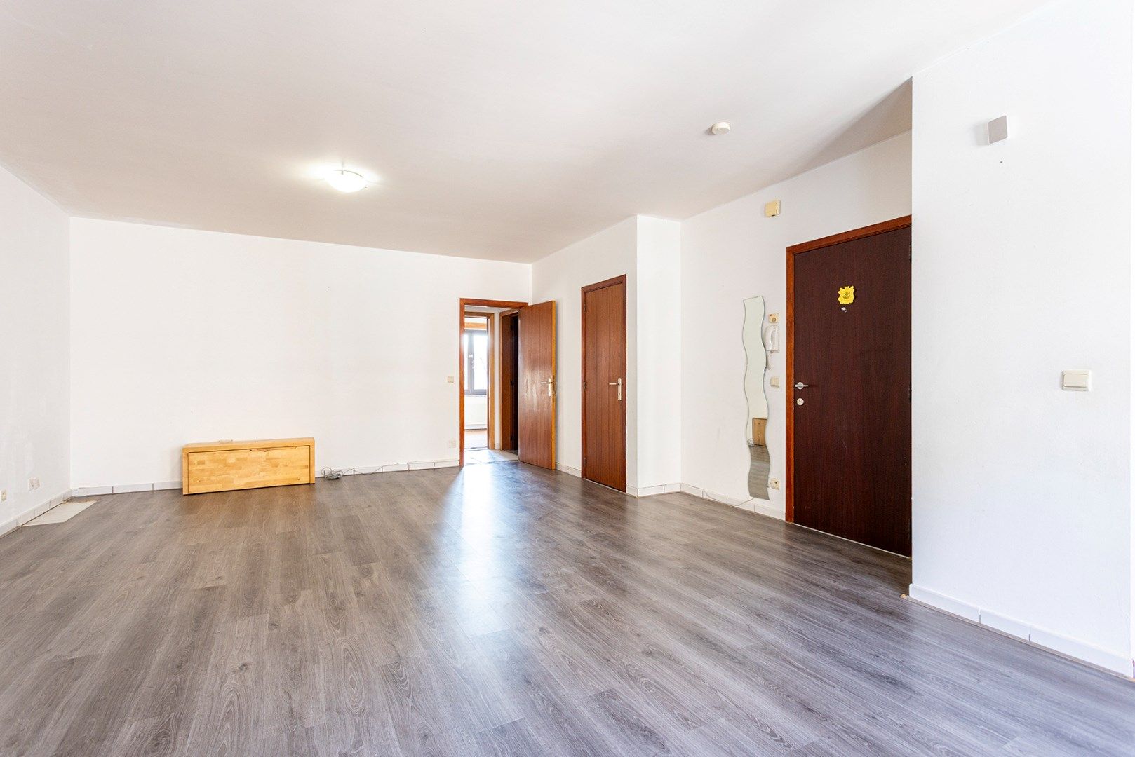 Instapklaar appartement te koop in Temse – ideaal als investering of starterswoning! foto 4