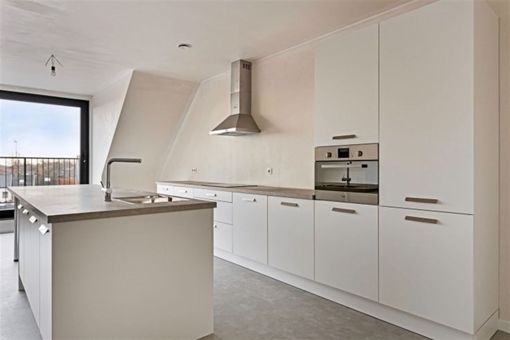 Nieuwbouwappartement met 2 slaapkamers en lift in centrum foto 11