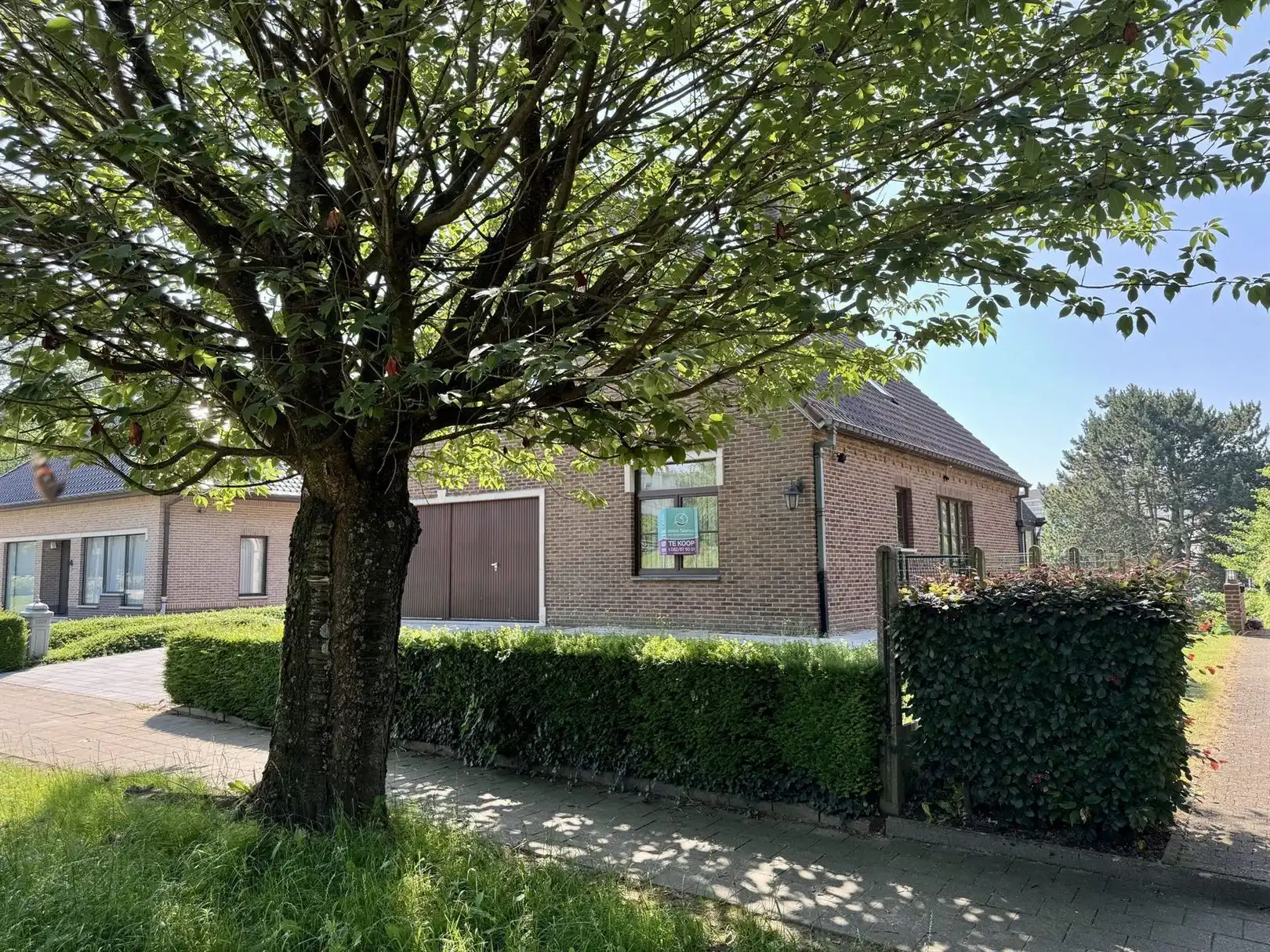 Ruime villa met 4 slpk's, 2 badkamers en garage foto 32