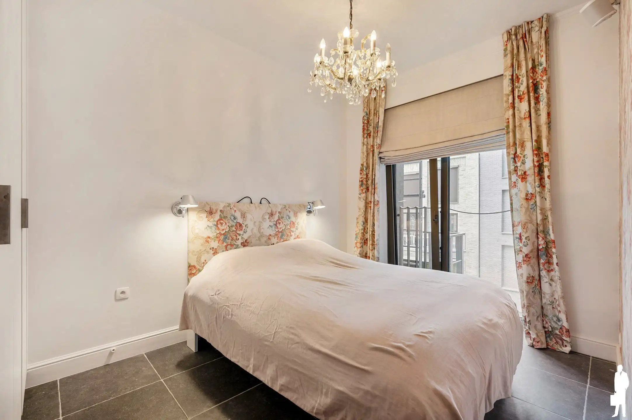 Lichtrijk BEN-appartement met open waterzicht in London Residence foto 15