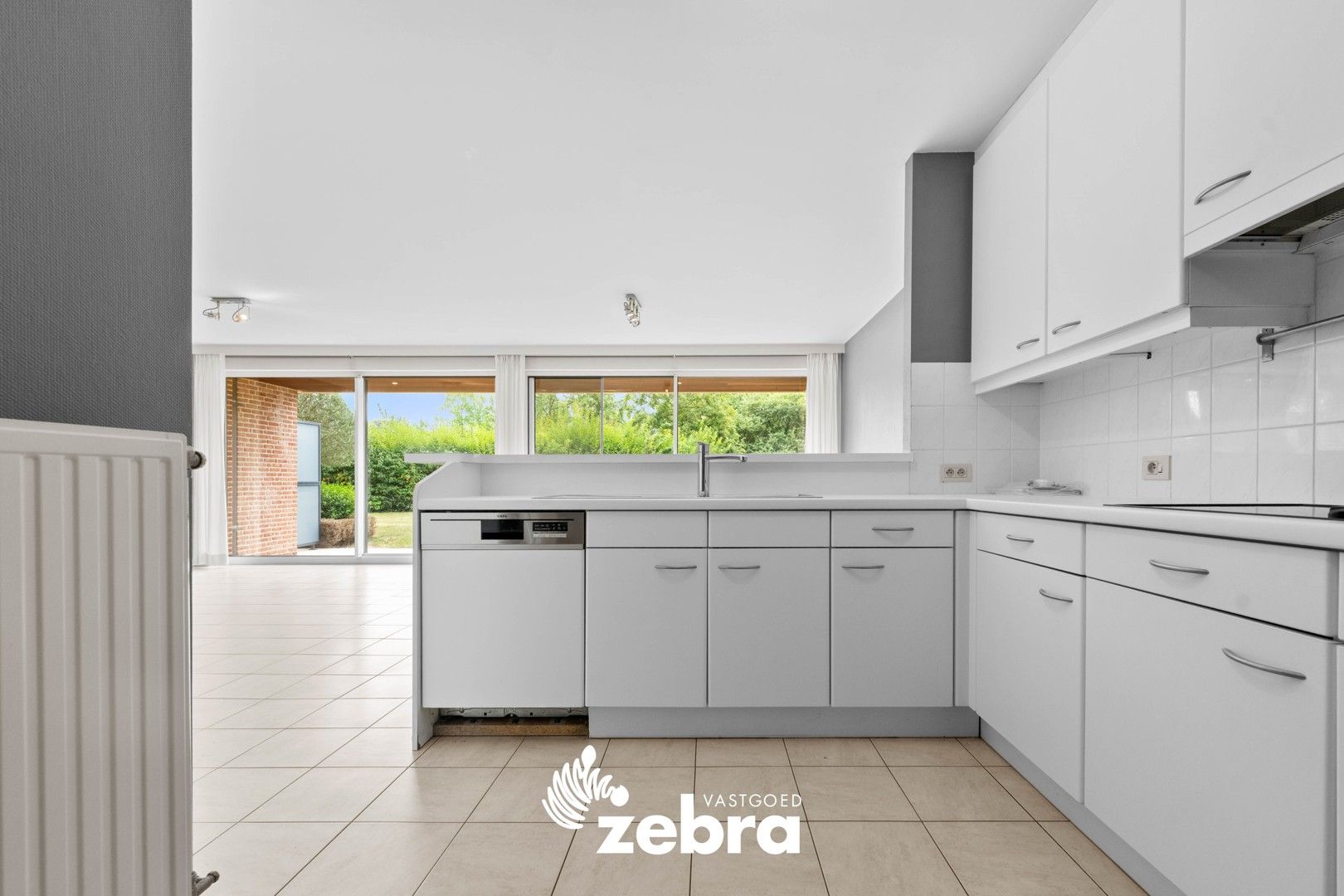 Gelijkvloers 1-slaapkamer appartement met groen zicht te Roeselare! foto 7