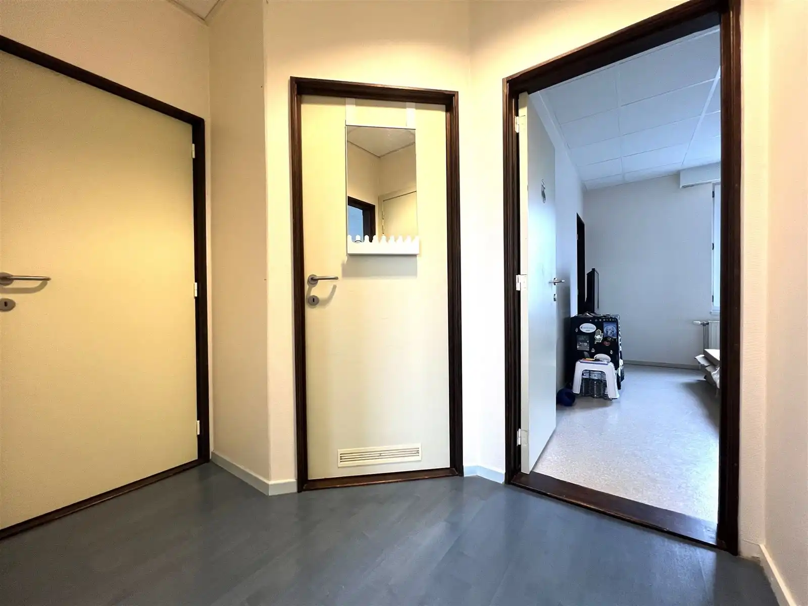 Zonnig appartement met 1 slaapkamer gelegen op de 2de verdieping van een kleinschalig gebouw. foto 4