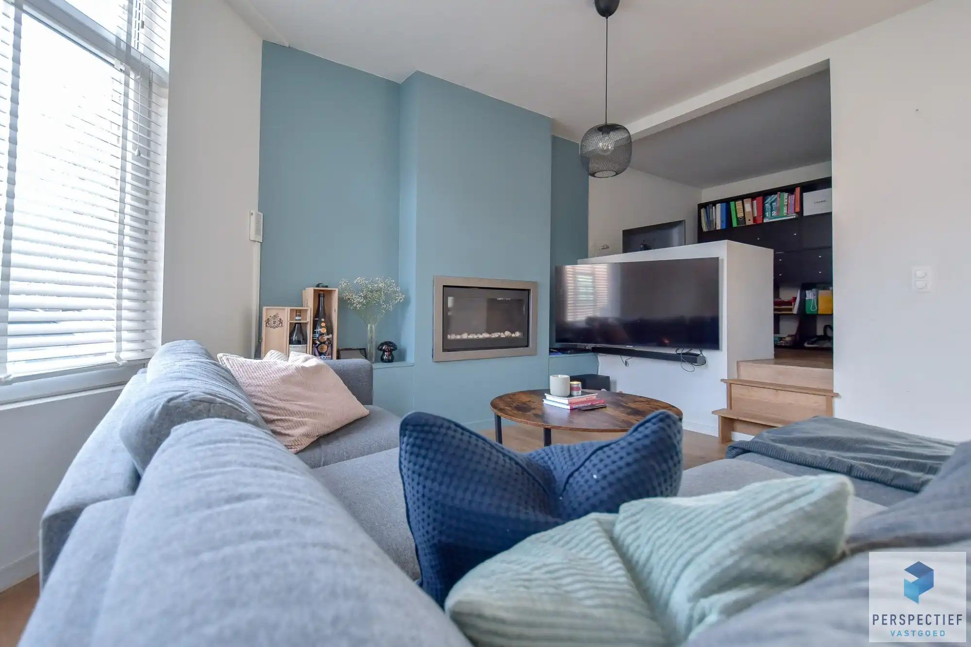 BEZOEKMOMENT VRIJDAG 20/03 VAN 15U TOT 17U |&nbsp;VERRASSEND RUIME CHARMANTE WONING met ZONGERICHTE GEZELIIGE TUIN foto 6