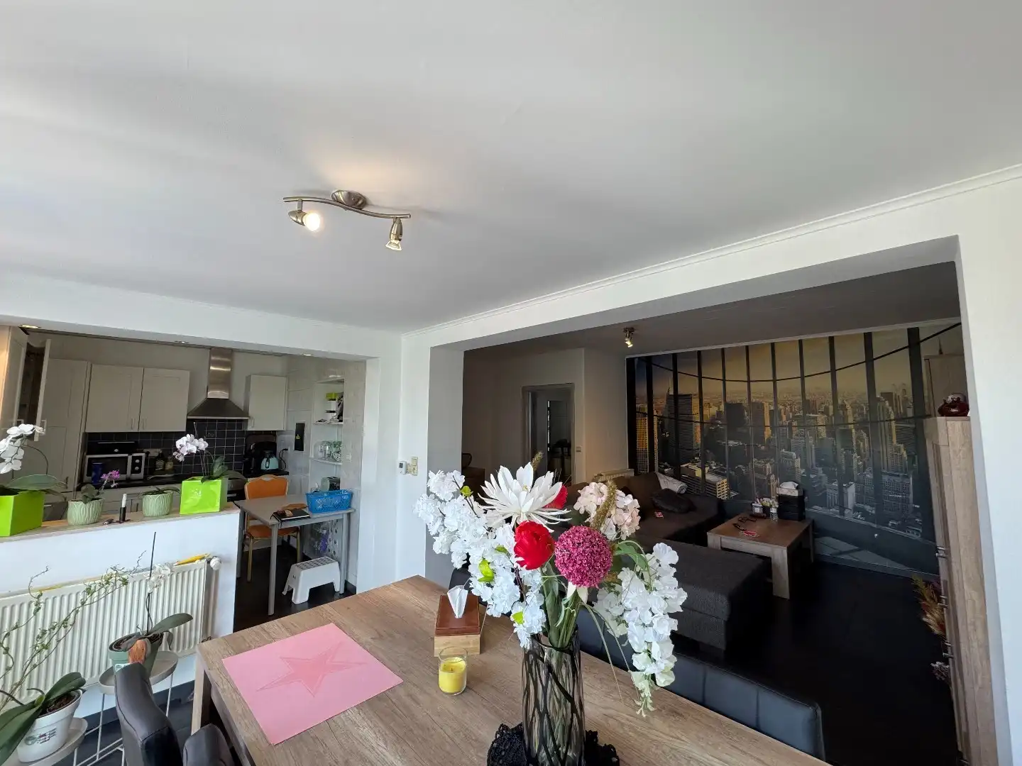 een instapklaar appartement met  2 SLPK. op VERD. 2 foto 6