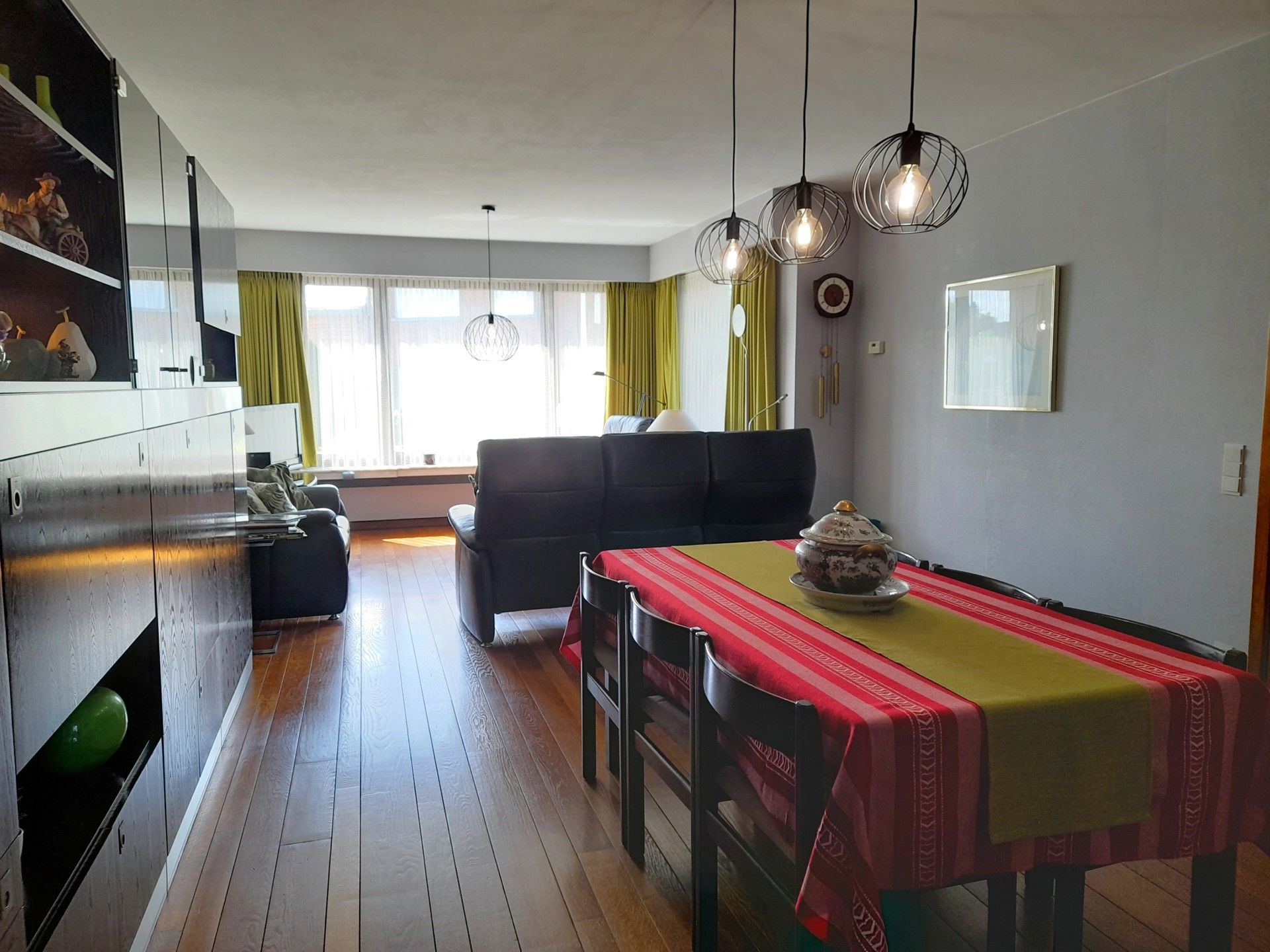 Top onderhouden eengezinswoning – centraal gelegen foto 4