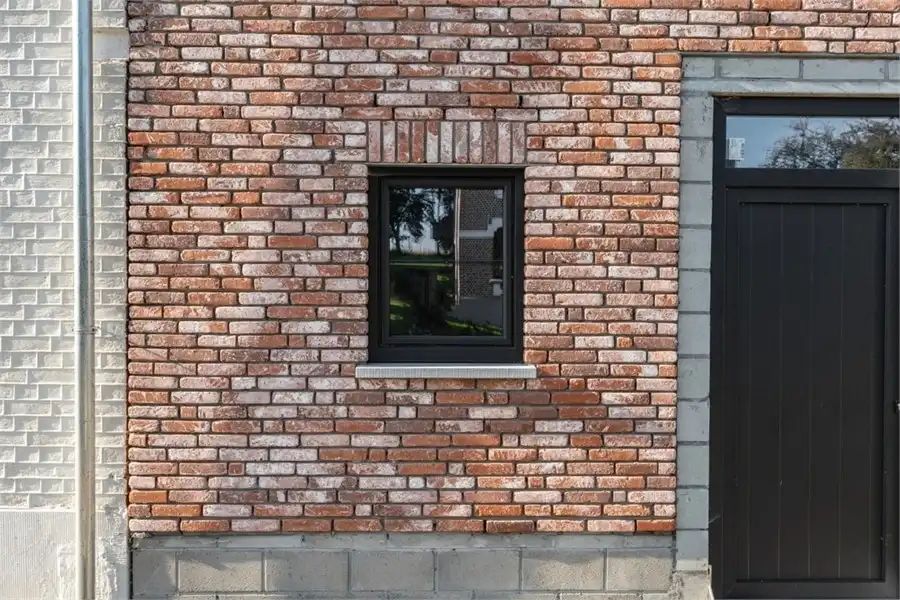 VOLLEDIG AFGEWERKTE HALFOPEN NIEUWBOUWWONING IN PASTORIJSTIJL IN WAASMONT foto 7