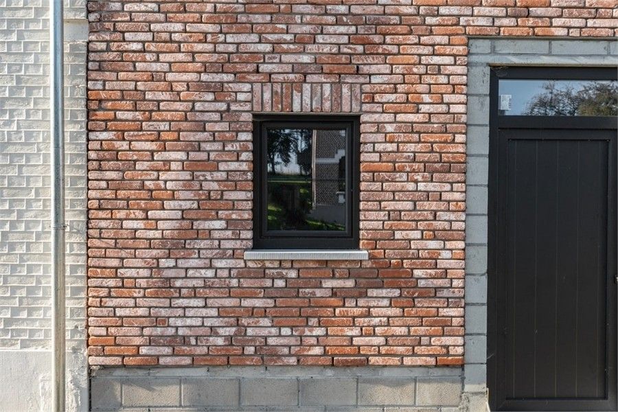 VOLLEDIG AFGEWERKTE HALFOPEN NIEUWBOUWWONING IN PASTORIJSTIJL IN WAASMONT foto 8