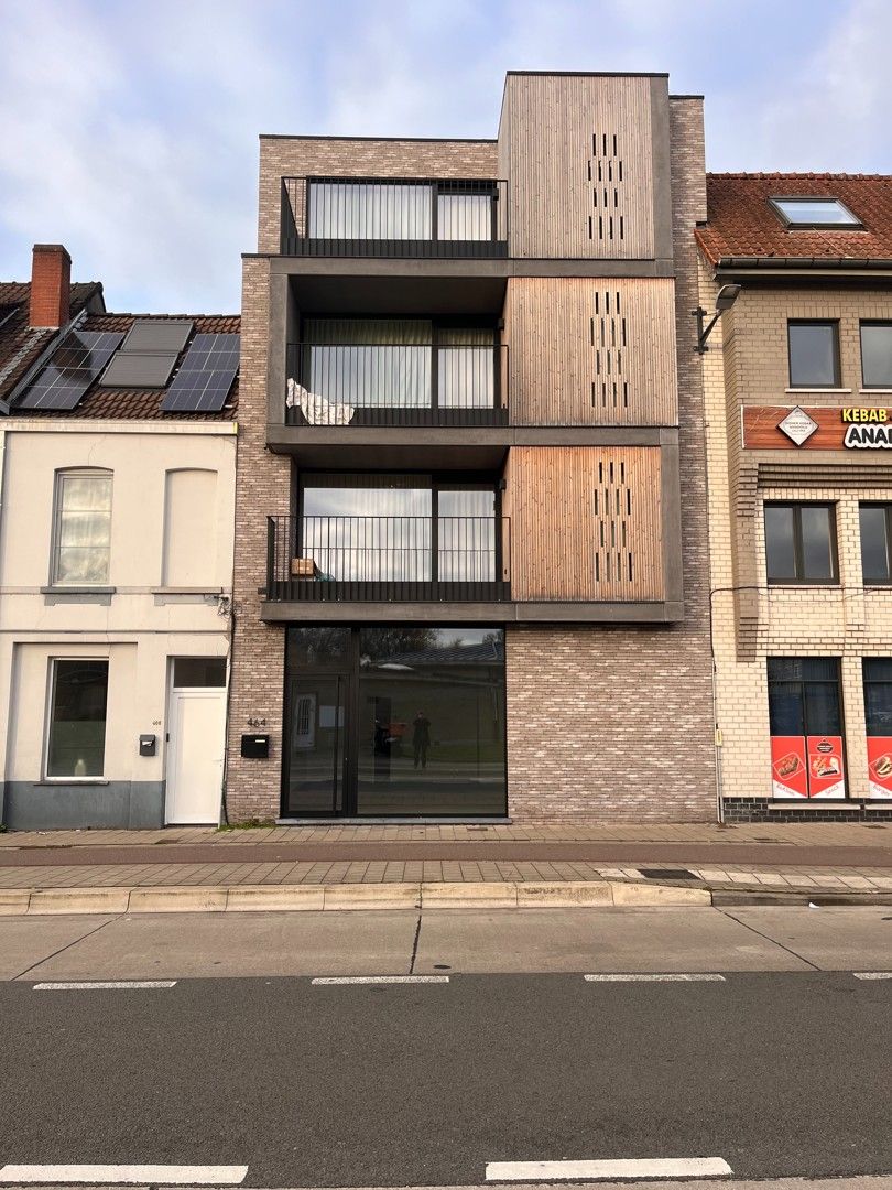 Handelspand op zichtlocatie nabij UZ Gent foto {{pictureIndex}}