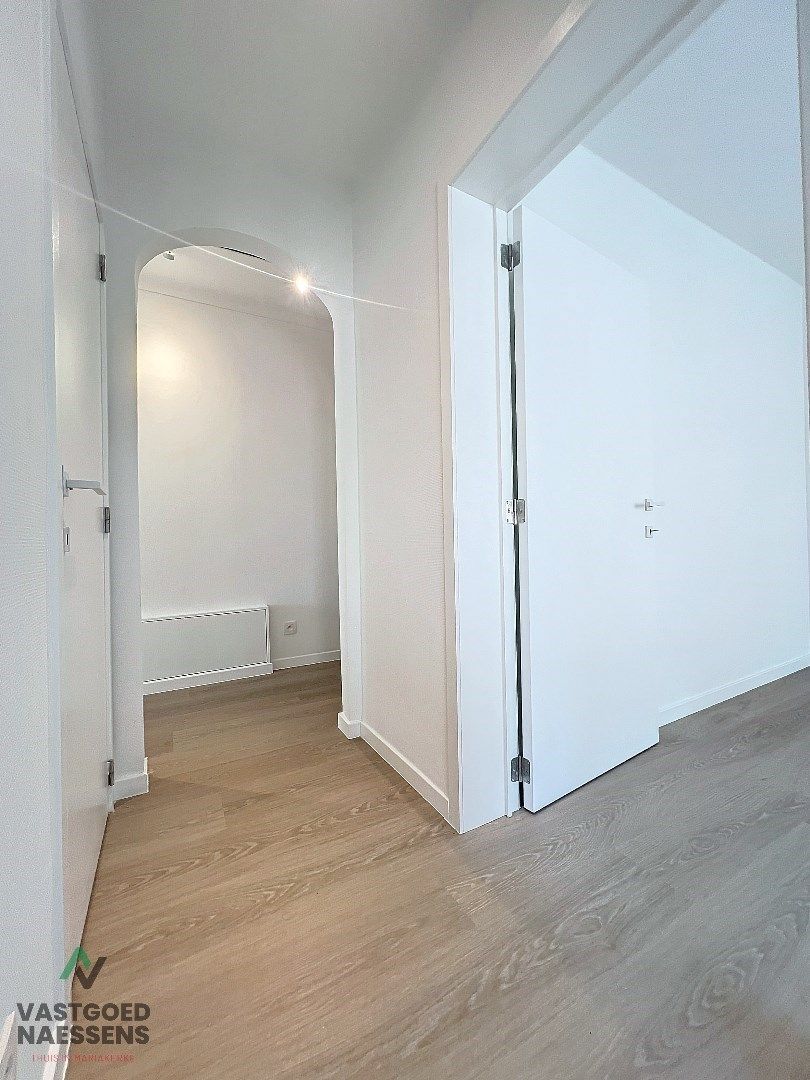 SCHITTEREND VERNIEUWD 2SLPK-APP / ZIJDELINGS ZEEZICHT foto 19