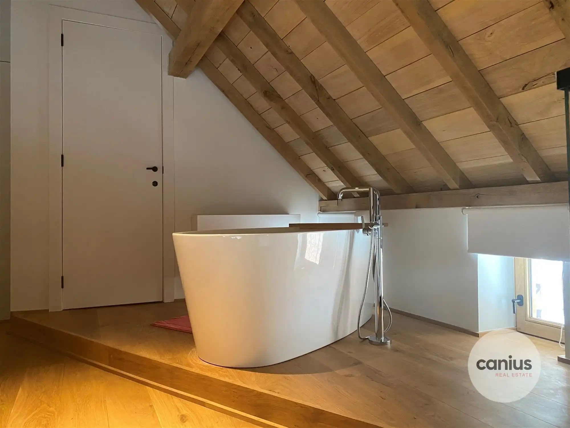 GERESTAUREERDE BEGIJNHOFWONING TE SINT-TRUIDEN foto 9