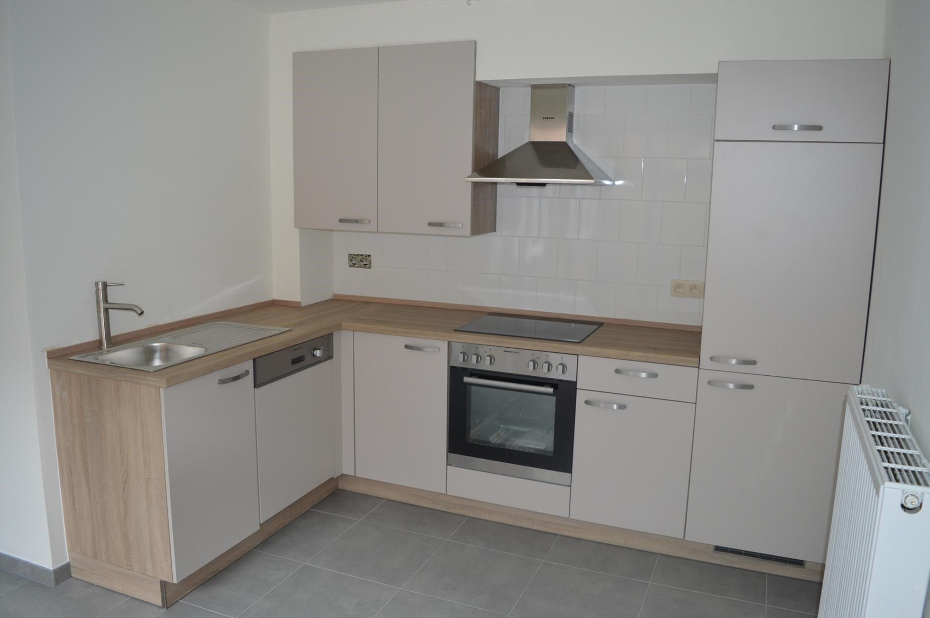 Gerenoveerd gelijkvloers appartement met 2 slaapkamers te Gistel foto 3