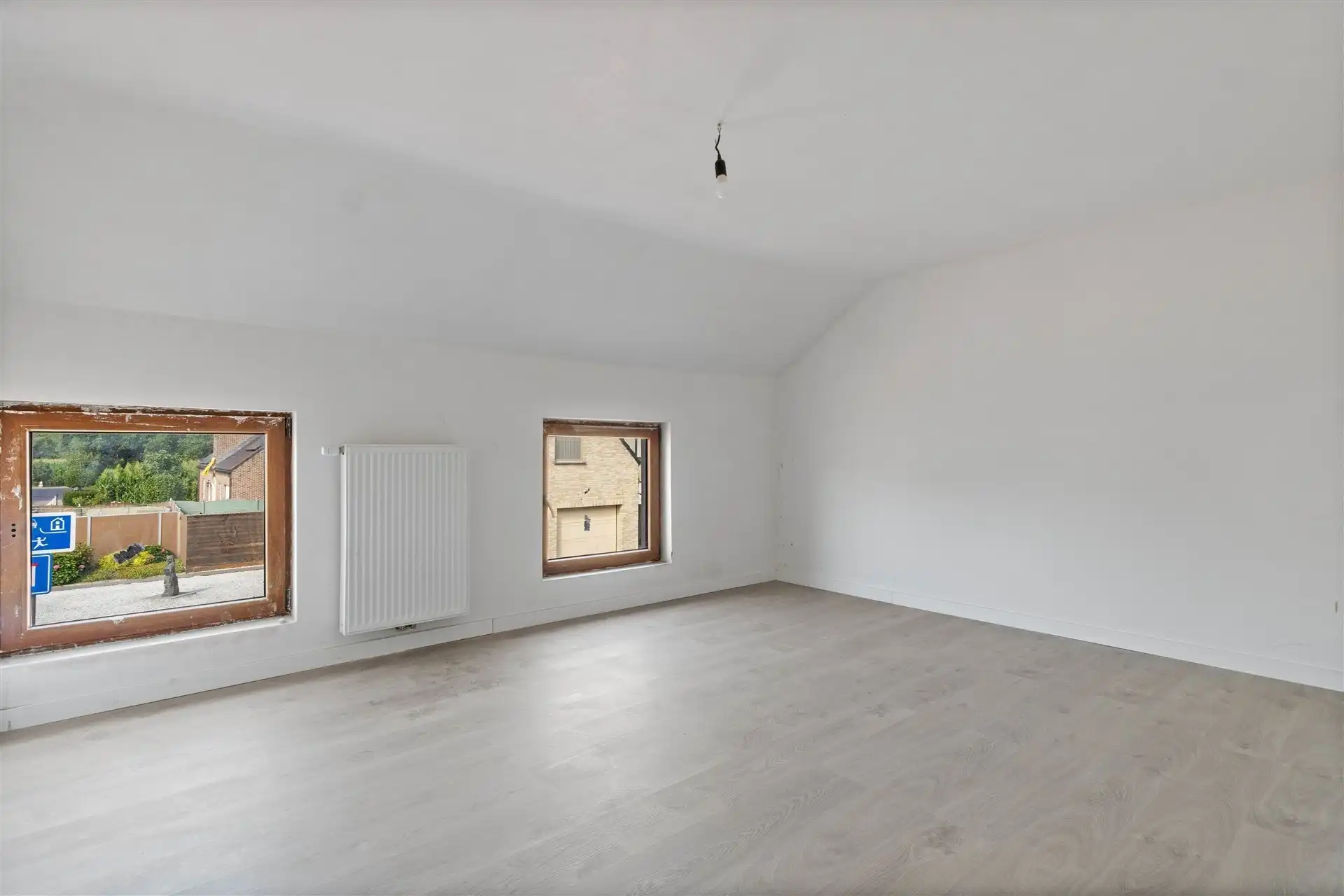 Halfopen bebouwing met magazijn (225m²) foto 10