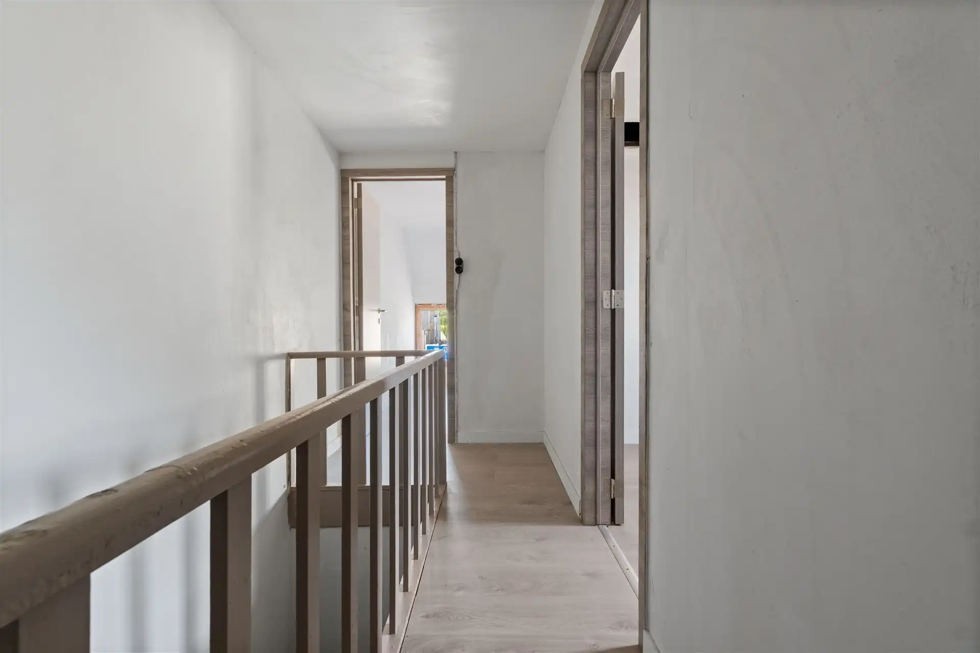 Halfopen bebouwing met magazijn (225m²) foto 10