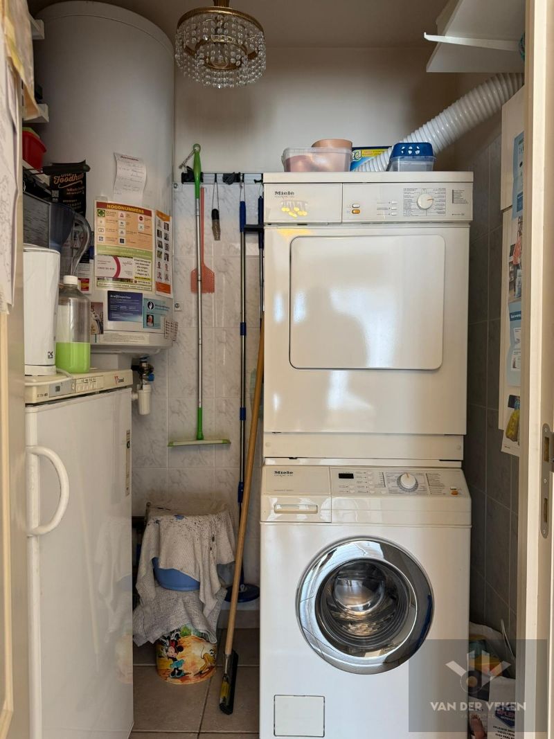 RUIM GEMEUBELD 3-SLPK APPARTEMENT foto 16