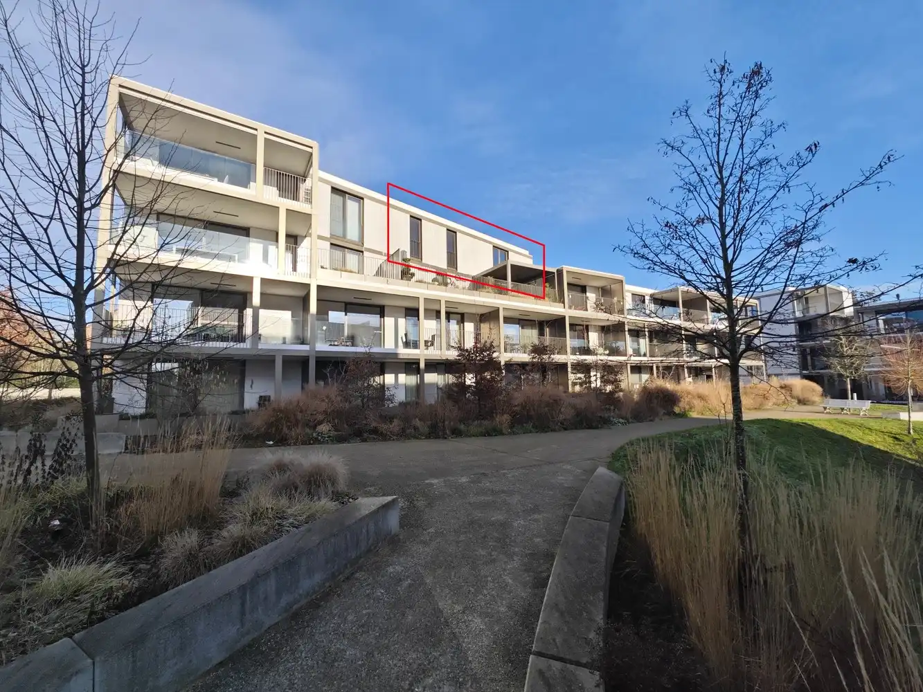 Prachtig penthouse te huur foto {{pictureIndex}}