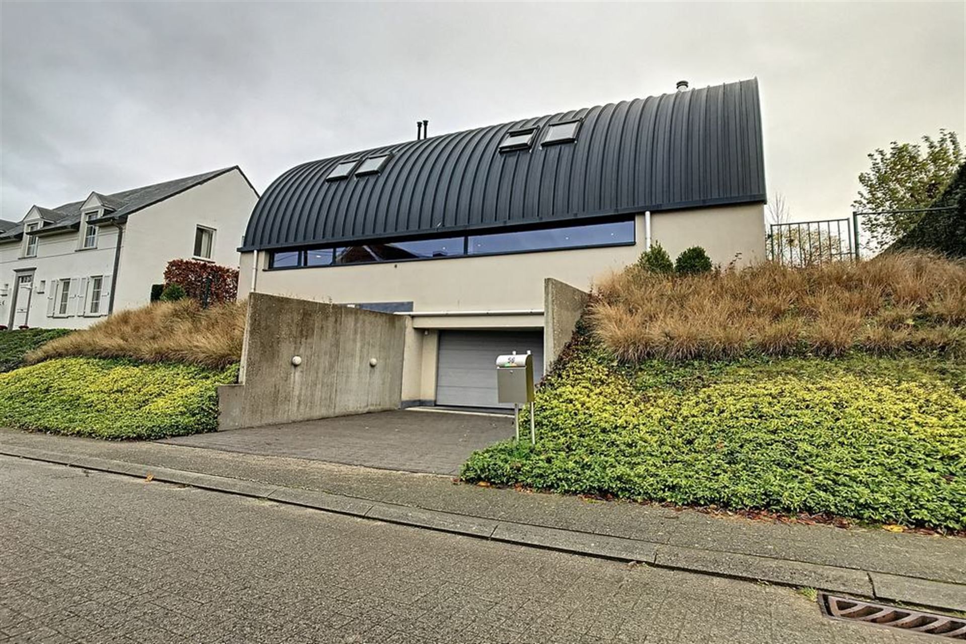 Mooie alleenstaande villa foto 19