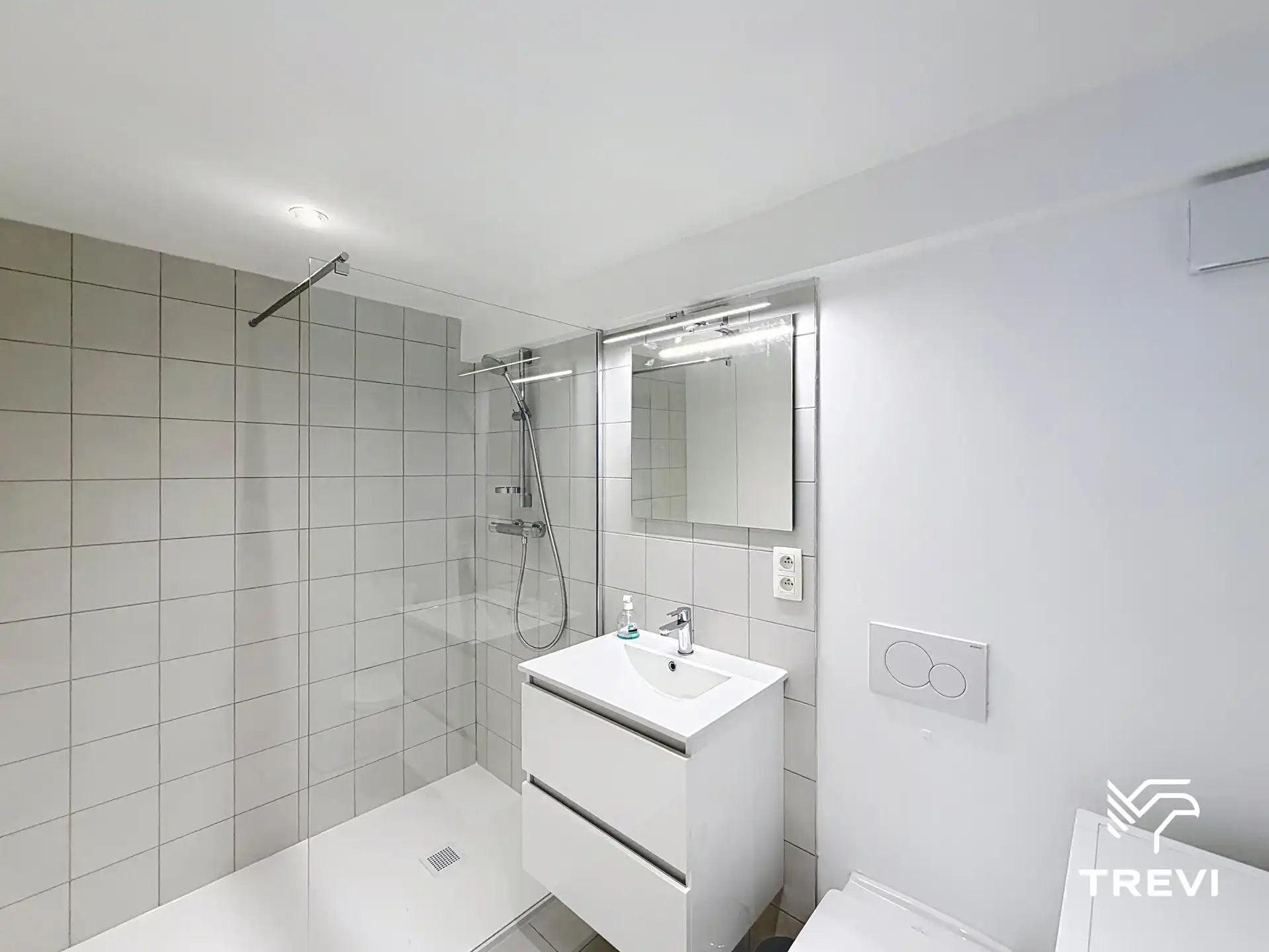 AMBIORIX – Schitterend appartement met slaaphoek! foto 11