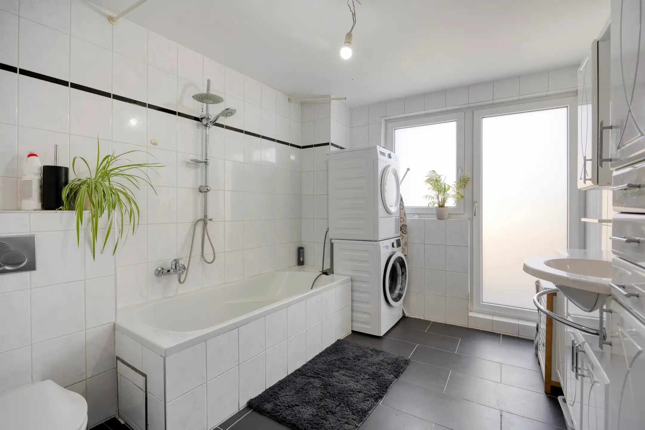 Centraal gelegen woning met 3 slaapkamers en terras foto 7