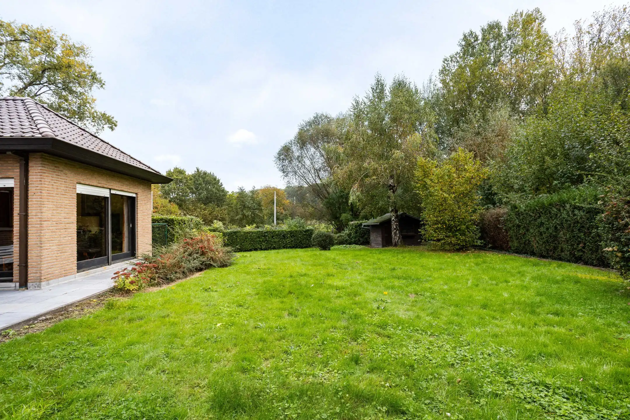 Solide gelijkvloerse woning op een heel goede locatie! foto 29