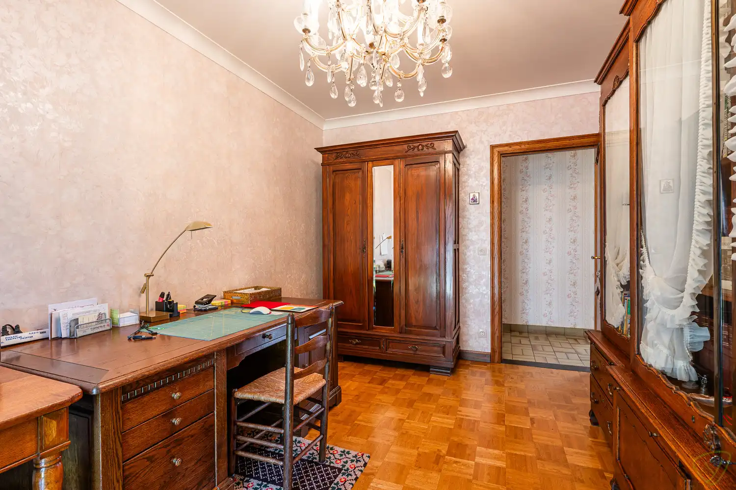 Prachtige en residentieel gelegen villa te Eeklo. foto 14