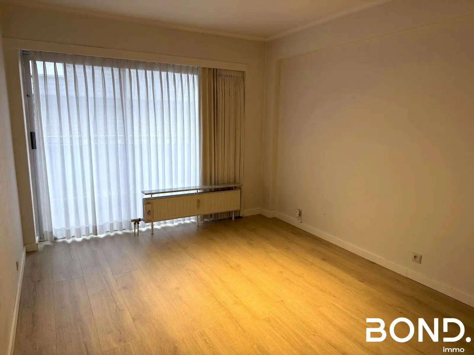 Instapklaar app met 2 kamers terras en ondergrondse parking foto 11