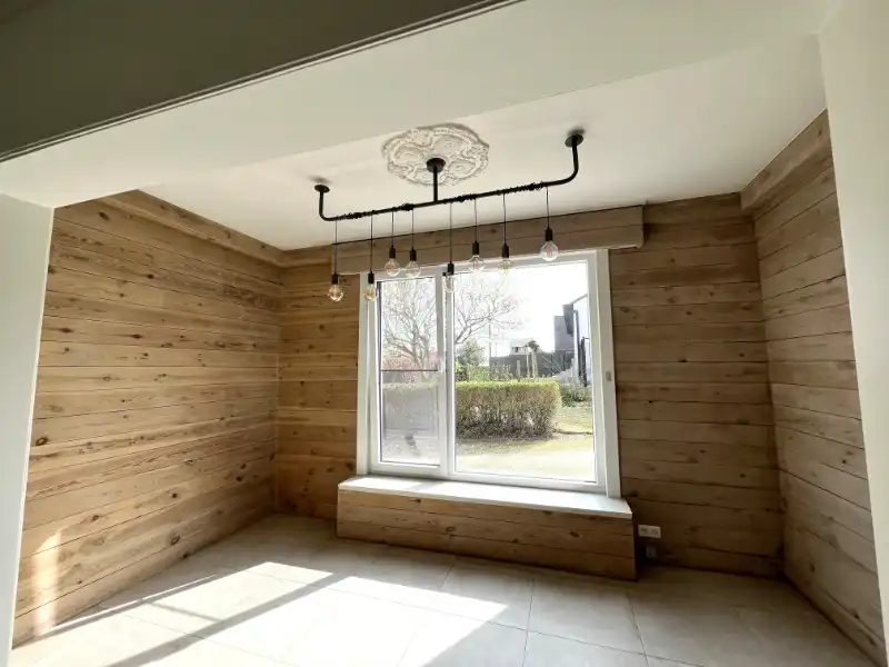 Landelijk gelegen woning met tuin en 3 garages foto 14