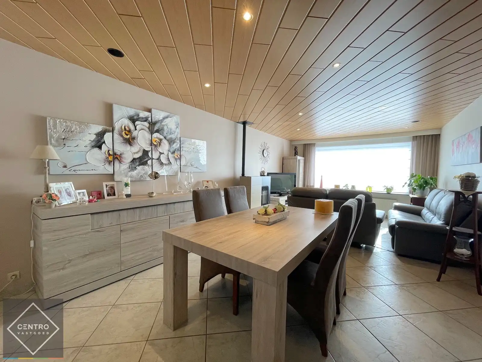 Centraal gelegen woning met 3 slpks, terras én garage! foto 4