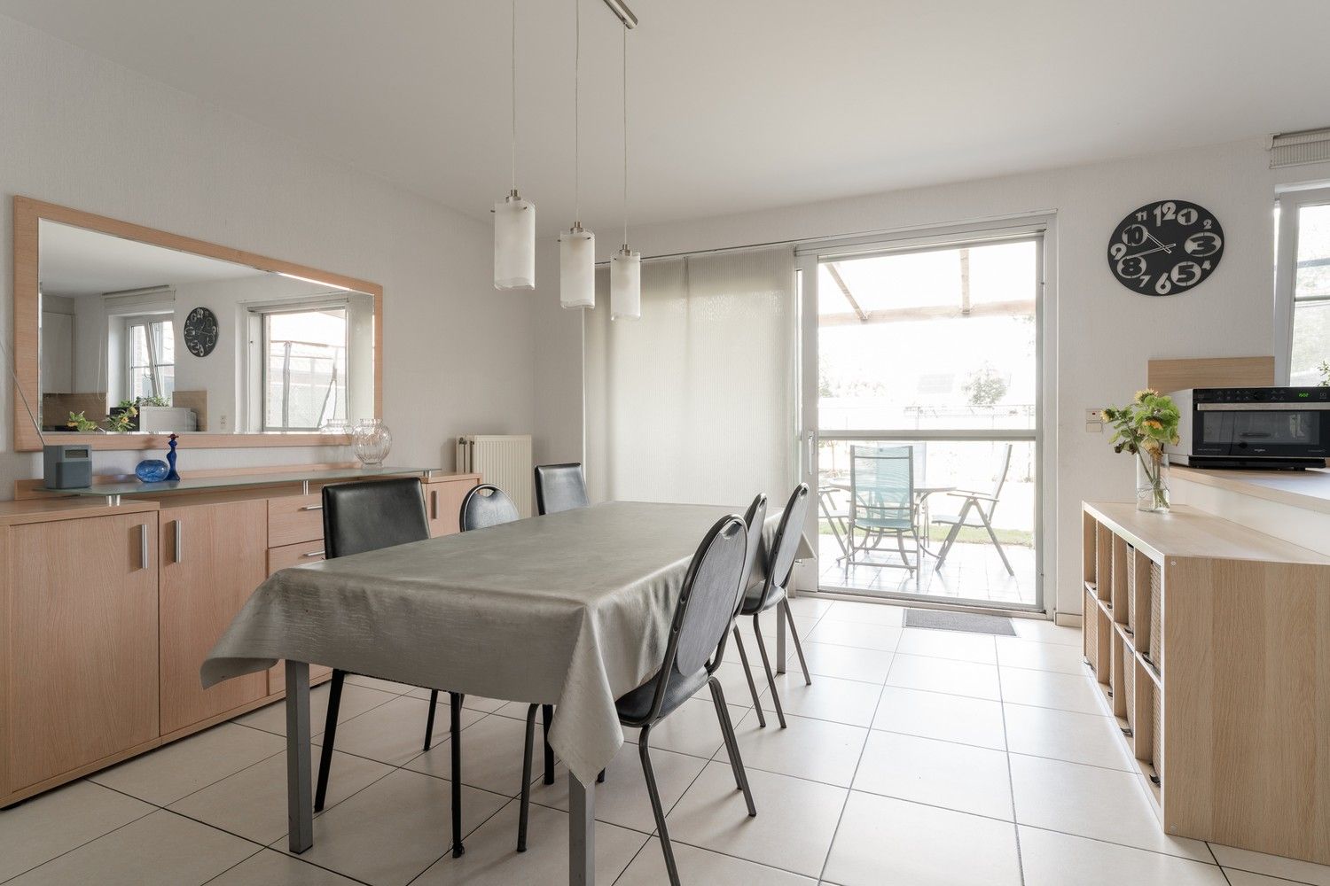 Ruime gezinswoning met tuin, garage en 3 slaapkamers foto 7