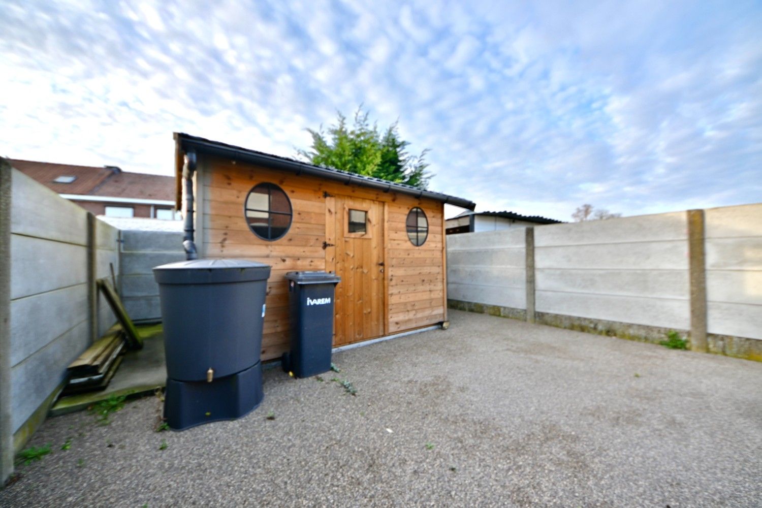 Rijwoning met 3 slaapkamers en tuin. foto 19