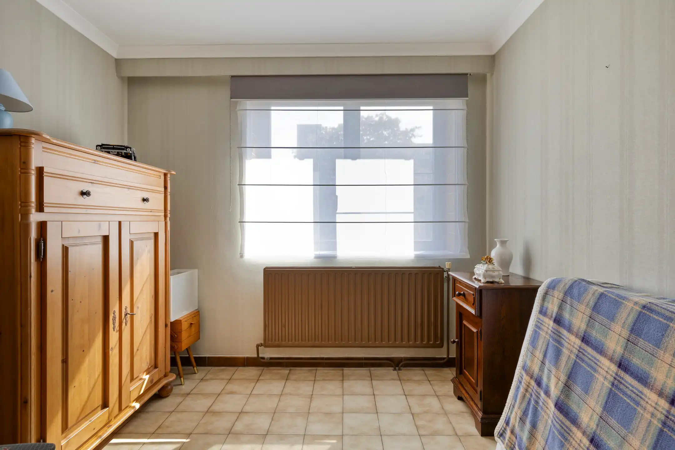 Lichtrijke 3-gevelwoning met garage op uitstekende locatie! foto 9