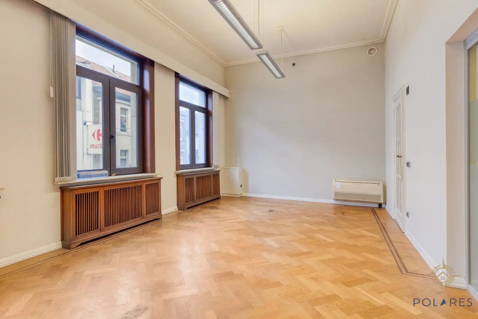 Zeer groot kantoorpand in de winkelstraat van Vilvoorde foto 16