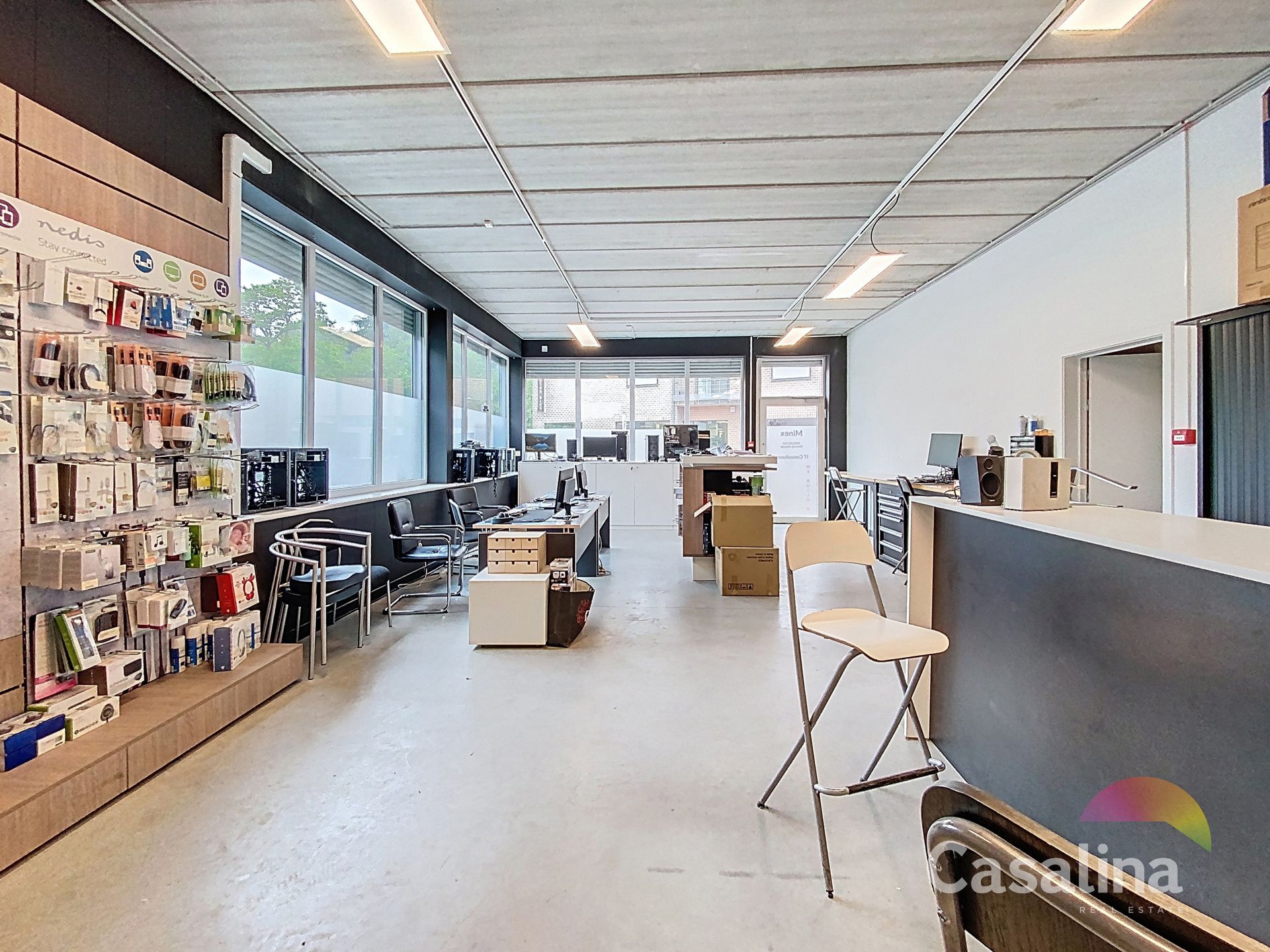 CASALINA Real Estate- Commercieel gelijkvloers van +/- 385m² foto 3