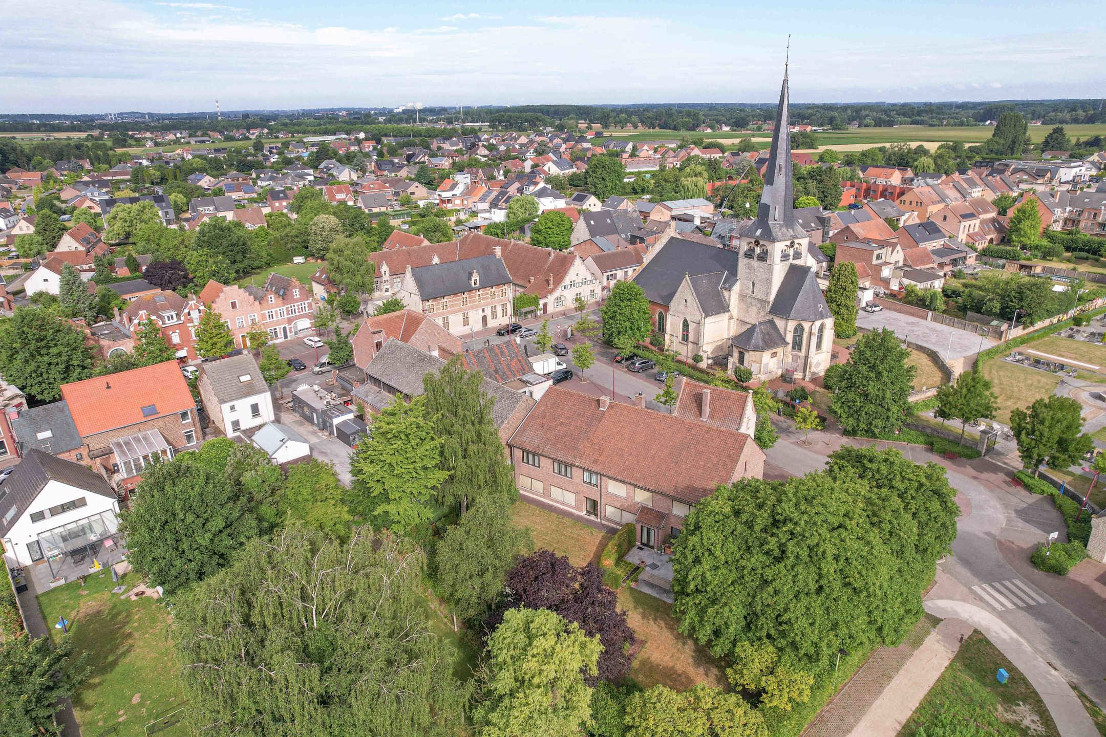 Riante woning met grote praktijkruimte foto 51