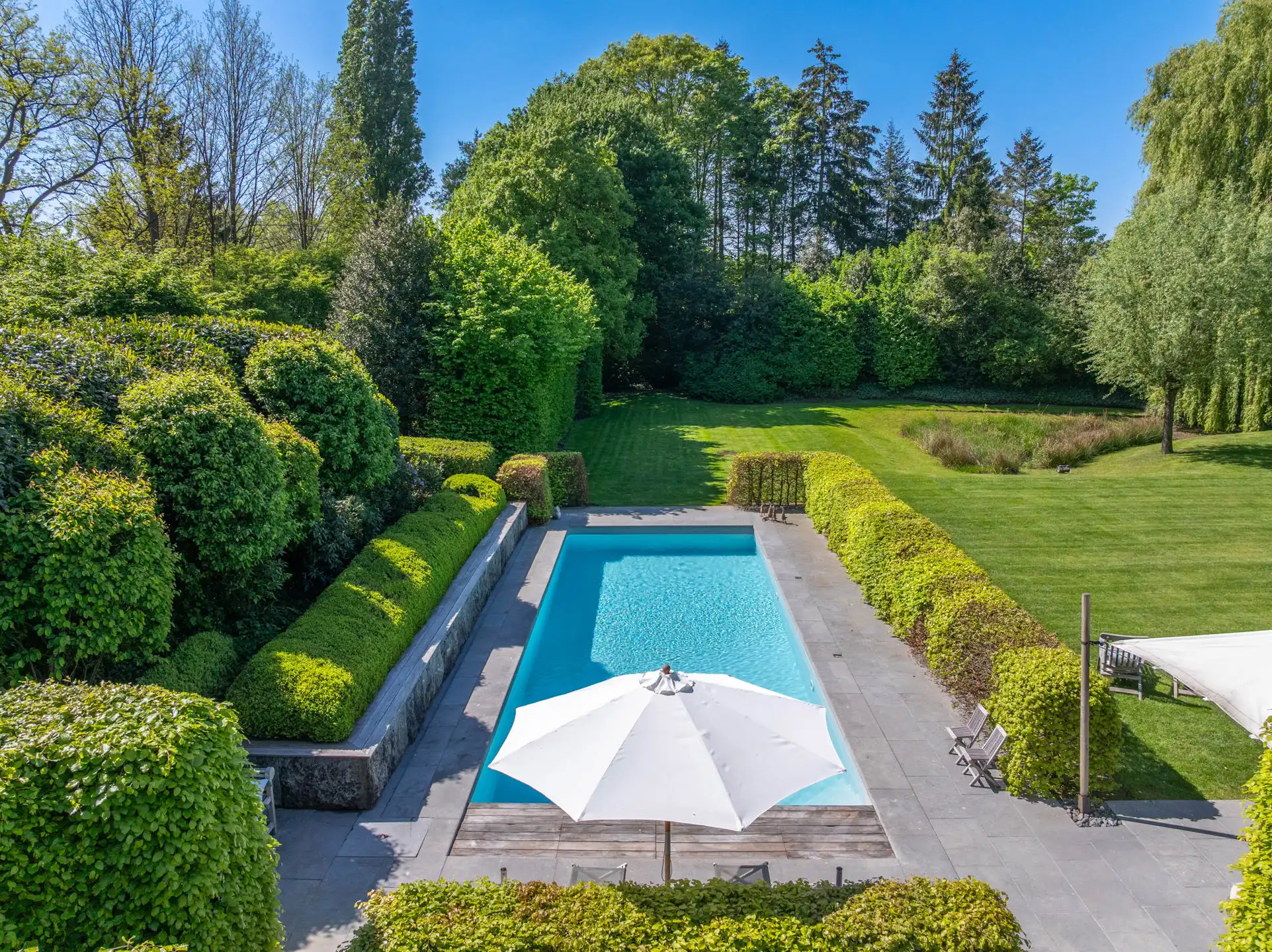 Unieke parel op royaal perceel (3.877 m²) met bouwgrond foto 22