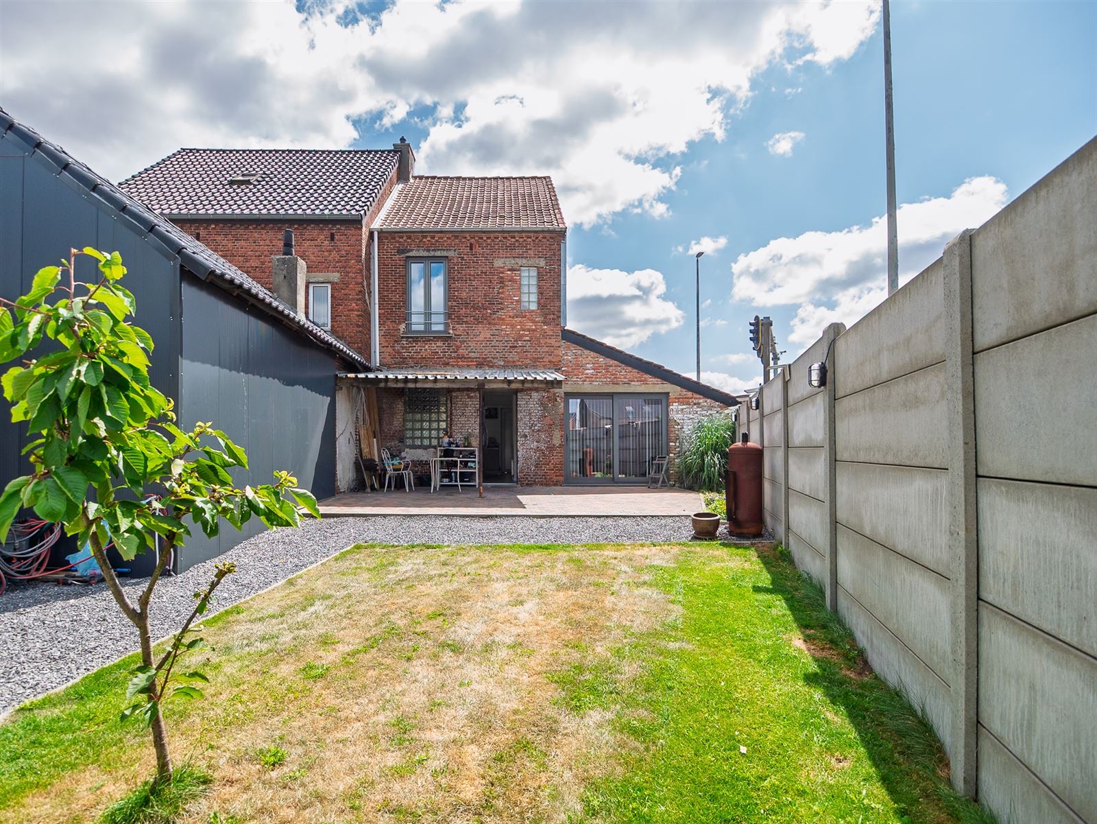 Huis foto 24