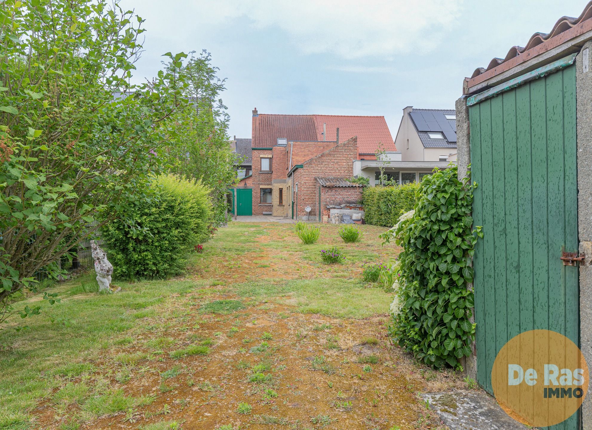 LEDE CENTRUM - Charmante renovatiewoning  op circa 10 are foto 2
