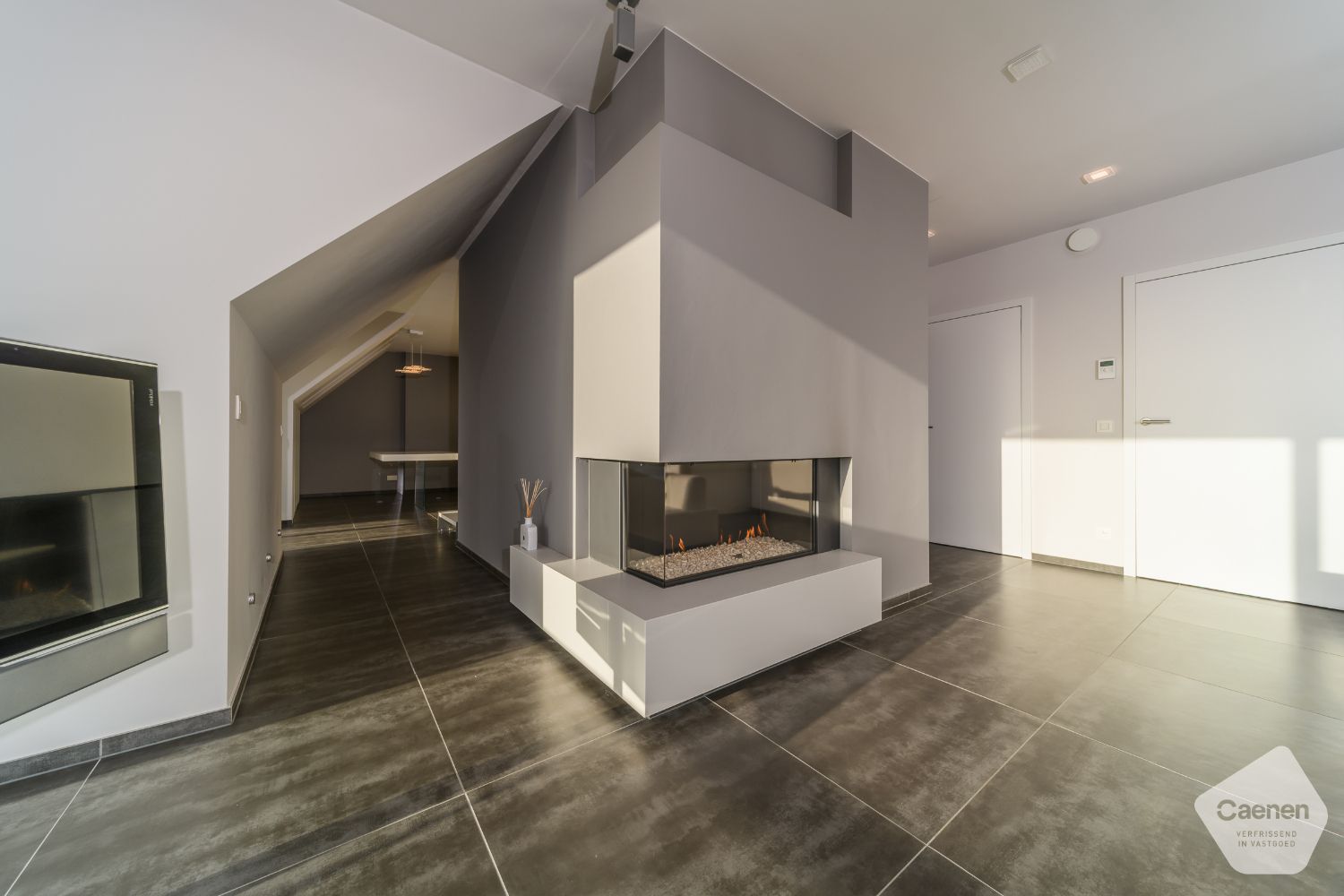 Luxueus instapklaar dakappartement op toplocatie met open zicht en zeezicht foto 6