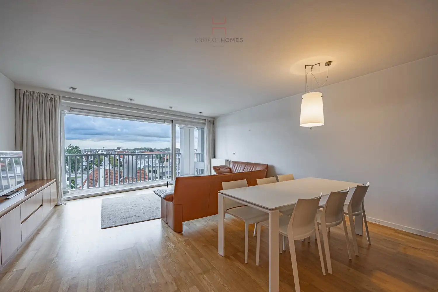 Ruim en lichtrijk appartement met 2 slaapkamers in Duinbergen foto 2