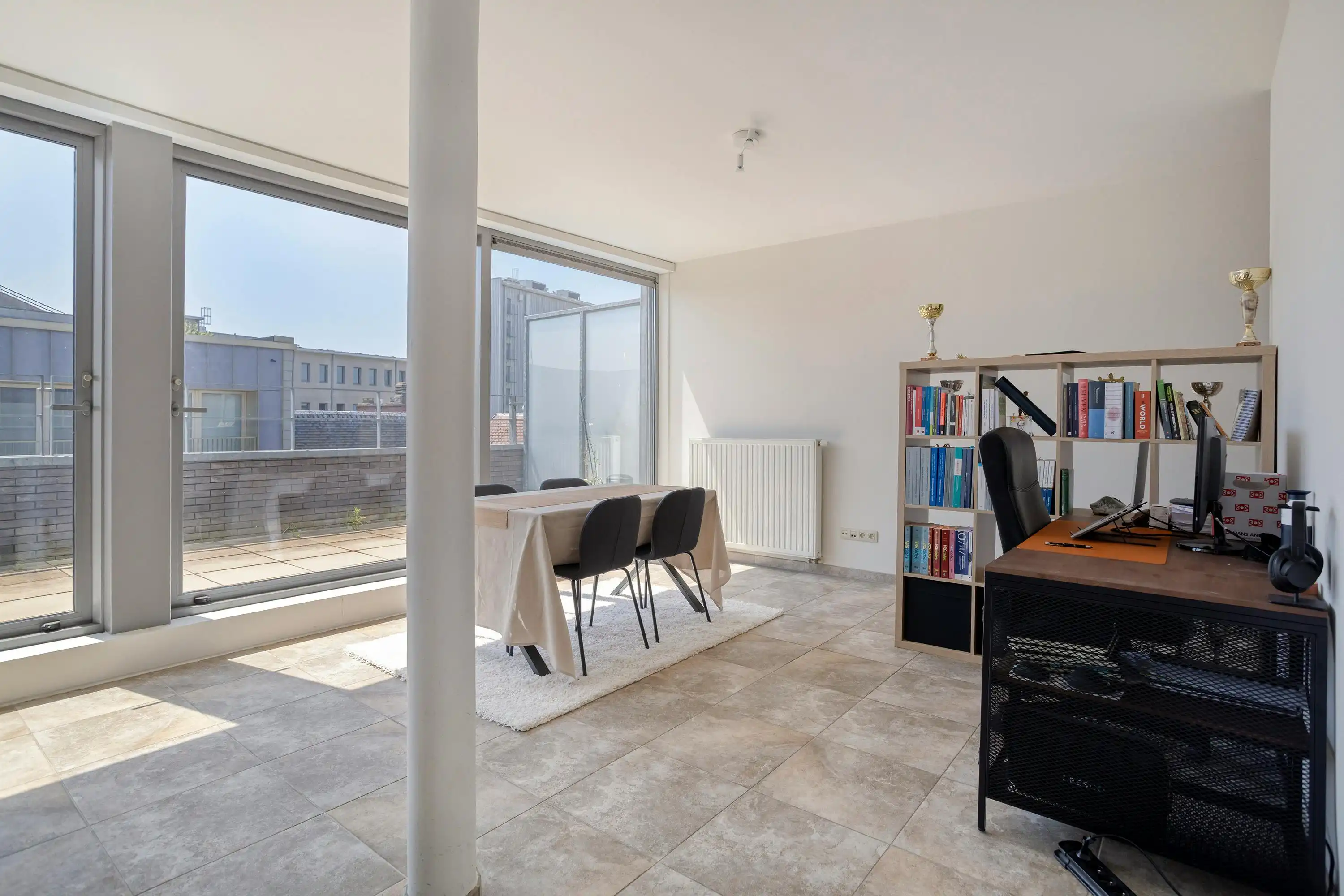 Lichtrijk appartement met ruim terras te koop in Antwerpen foto 10