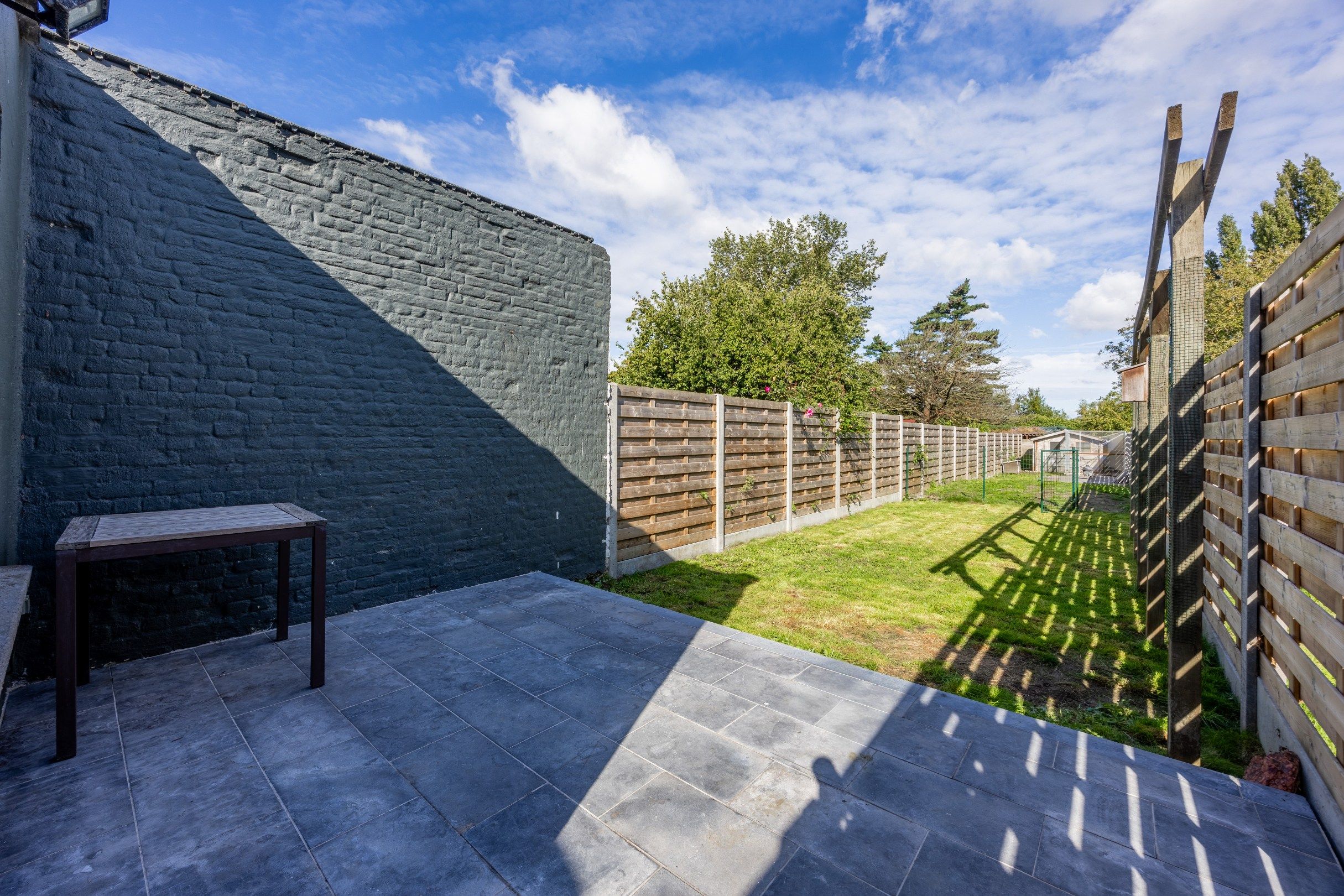 Starterswoning met drie slaapkamers en tuin foto 13