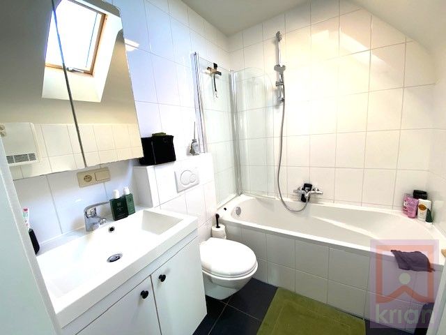 Keurig instapklaar duplex/dakappartement met 2slpk, terras, autostaanpl en berging nabij centrum Geel foto 14