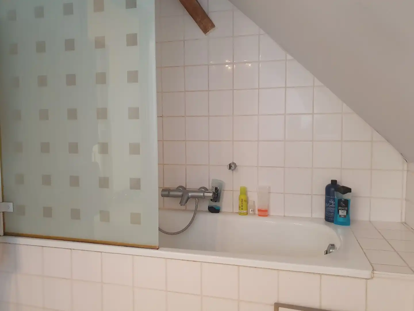 Duplex appartement met 2 ruime slaapkamers in het centrum van Geel! foto 9